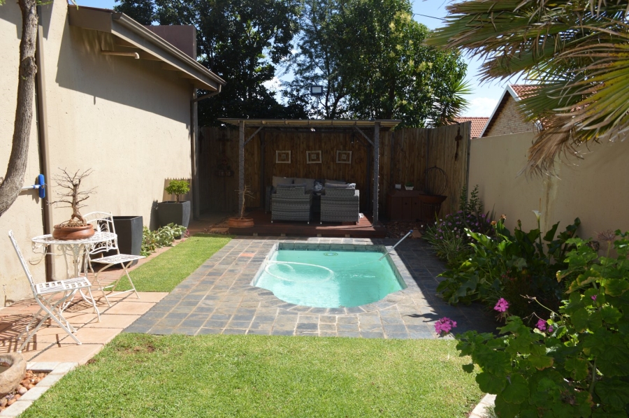 3 Bedroom Property for Sale in Wilkoppies North West